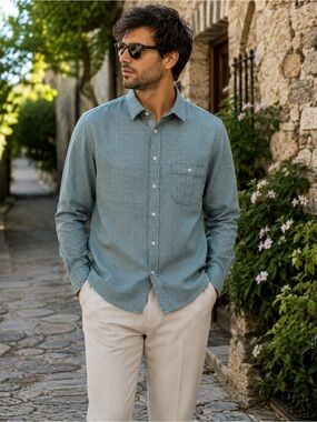 Hugo Boss slim fit medium button down shirt